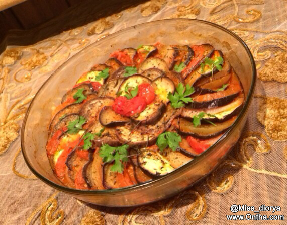 صينية راتاتوي الباذنجان الفرنسية