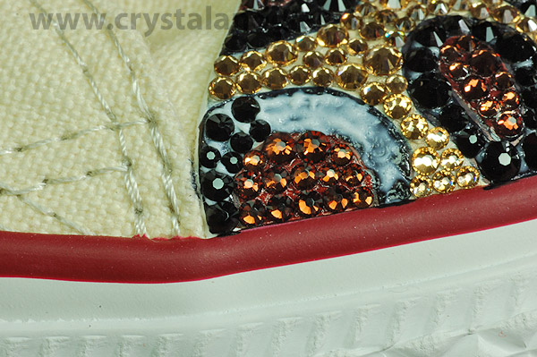 كيف تضيفين تصميم الليبورد ( الفهد المنقط ) بكريستالات ملونة على حذائك ! (14)