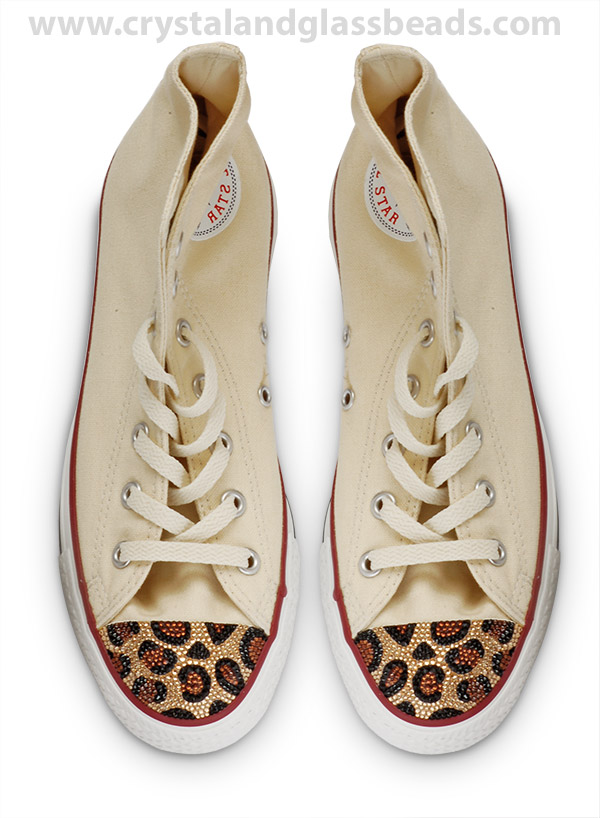كيف تضيفين تصميم الليبورد ( الفهد المنقط ) بكريستالات ملونة على حذائك ! (2)