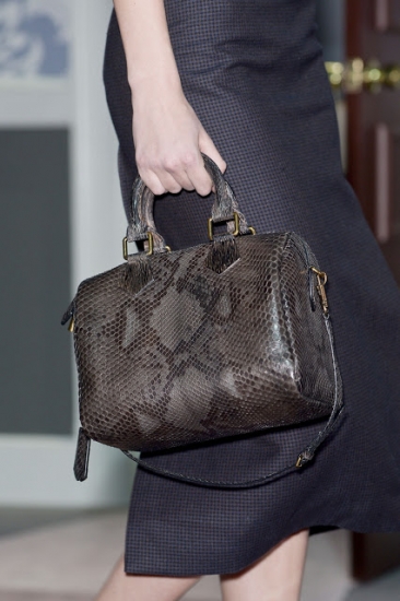 Louis-Vuitton-Fall-2013-Bags-30