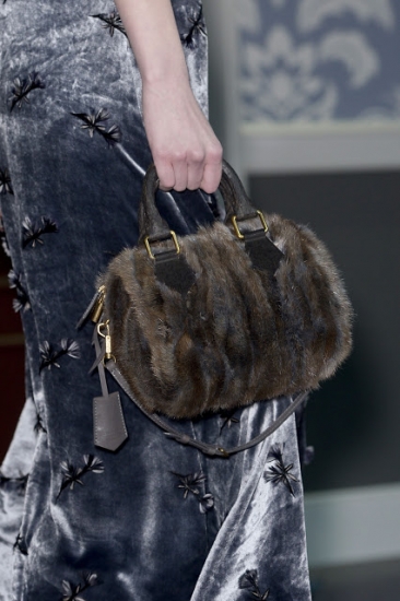 Louis-Vuitton-Fall-2013-Bags-33