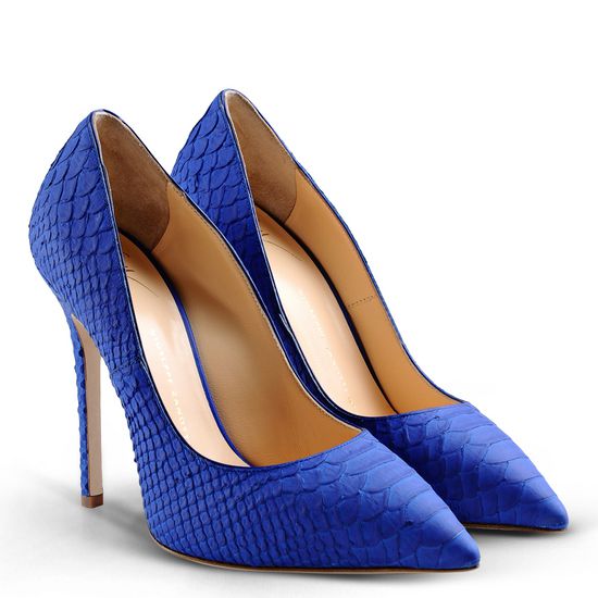 حذاء أزرق من جيوسيبي زانوتي