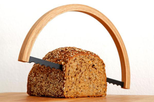 سكين خاصة لقطع قوالب الخبز