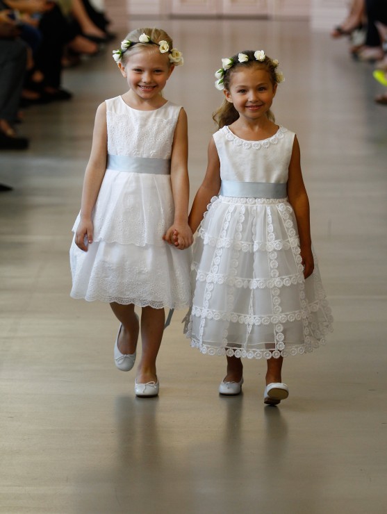 فستان زفاف للأطفال