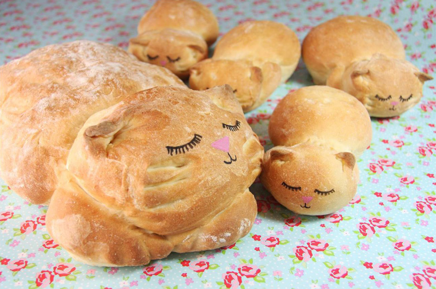 خباز بريطاني يحول الخبز الي قطط