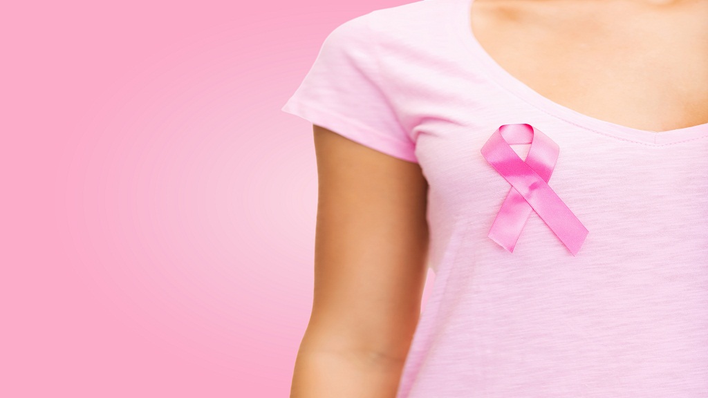 الشريطة الوردي وهي ترمز لمساندة السيدات المصابات بسرطان الثدي