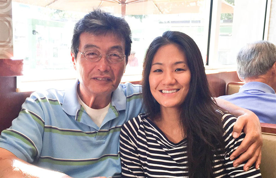 المصورة الكورية و والدها