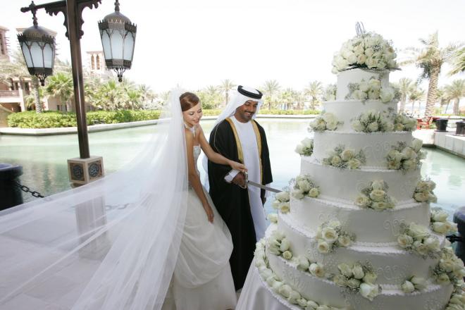 جدل سعودي من تزوج سعودي بمغربية بمهر يقدر بعشرة ملايين ريال 