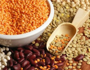 high-cholesterol-foods-that-lower-cholesterol-gallery-beans-and-lentils-320