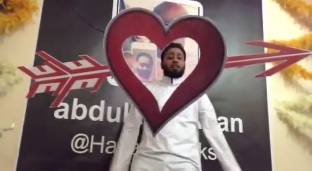 فيديو ظريف لشاب سعودي يلبس الكفن ليطلب يد حبيبته حنان!