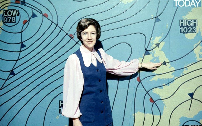 في العام 1974, Barbara Edwards اول مذيعة ارصاد في اذاعة ال BBC